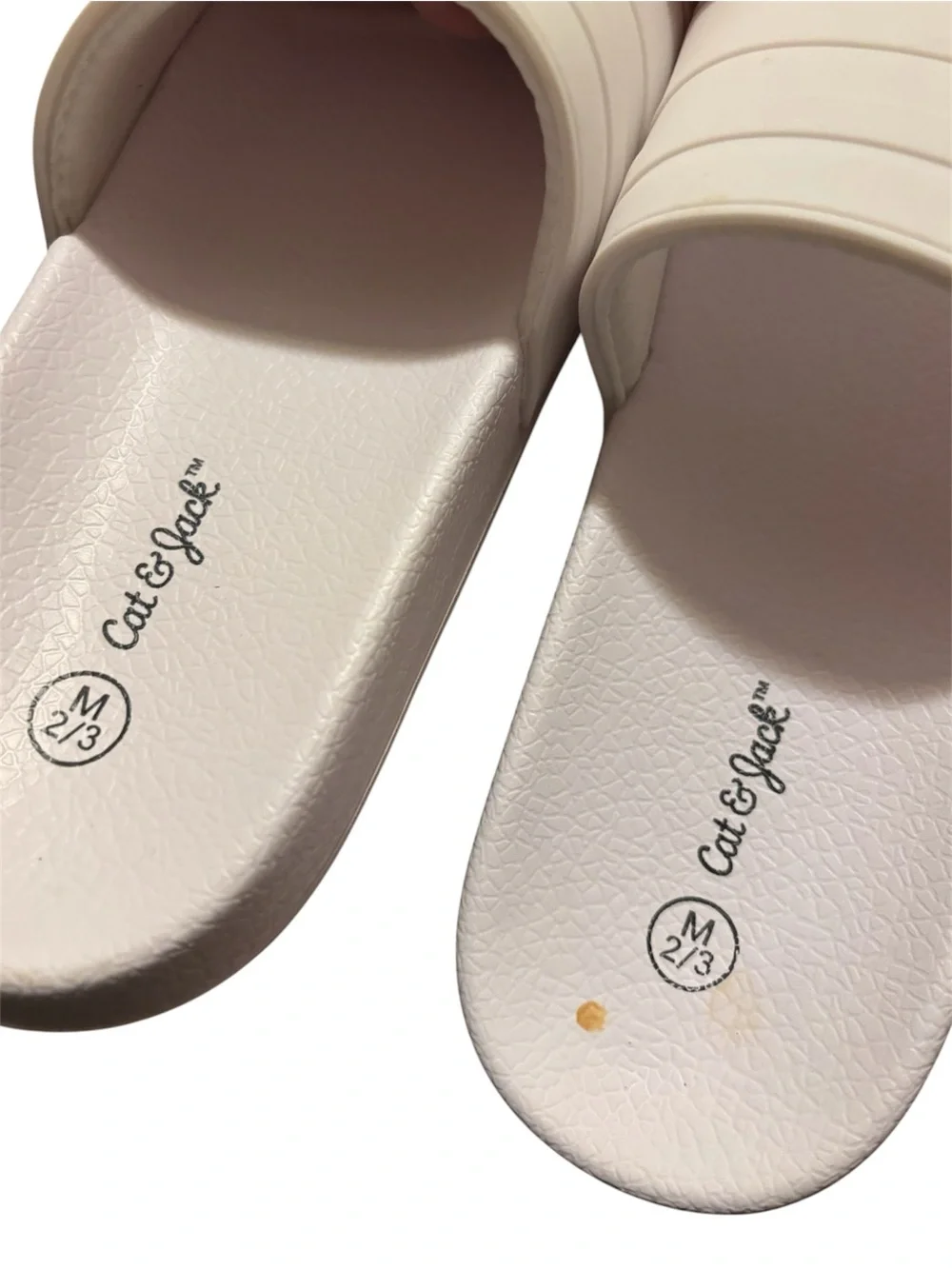 Cat & Jack boys white slide sandals size 2/3